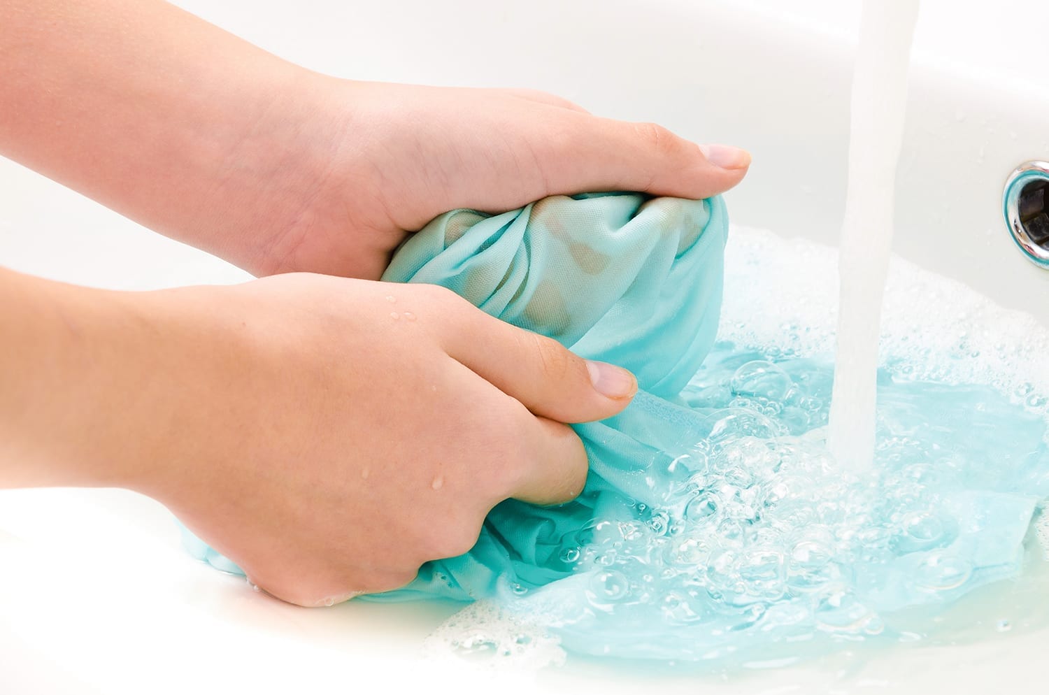 7 Best Laundry Tips to Make Your Clothes Look Better